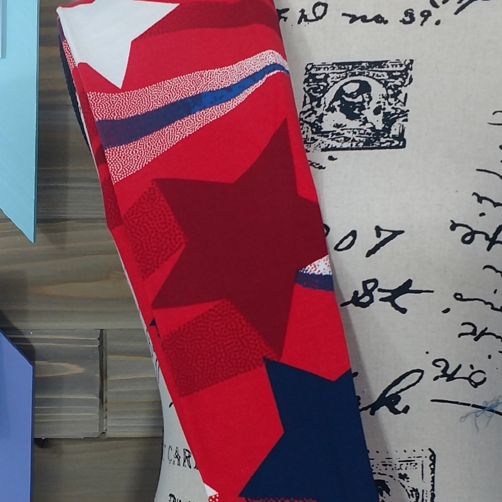 LuLaRoe BNWOT Kid's L/XL Leggings